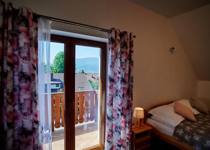 U Anny בית הארחה אוסטראון